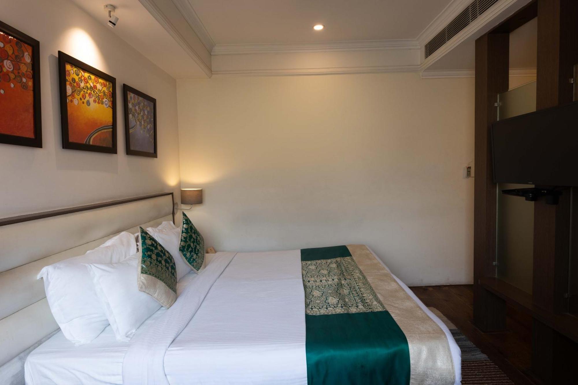 New Hotel Broadway Varanasi Exterior foto