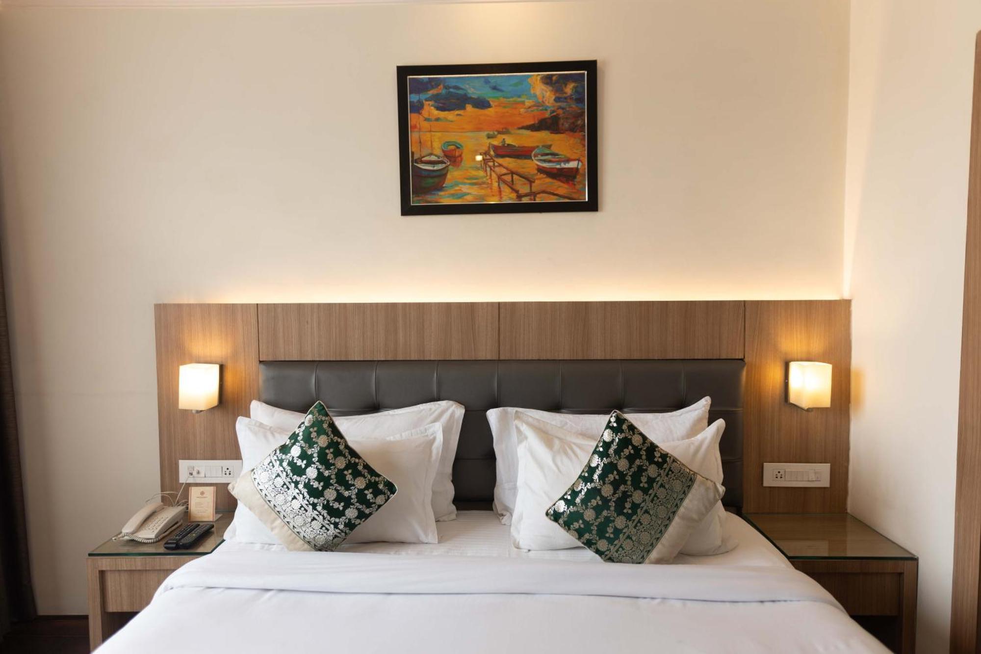 New Hotel Broadway Varanasi Exterior foto